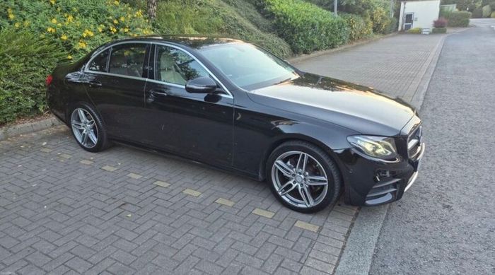 2017 Mercedes E200d AMG Line