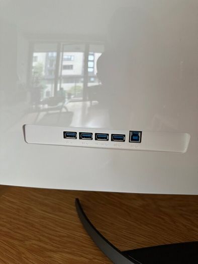 Philips 34 Curved UltraWide Monitor (3440x1440)