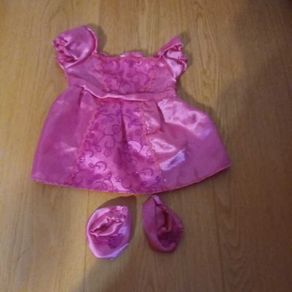 Dolls outfits to fit Our Generation dolls