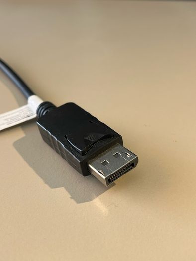 VGA to display port convertor cable