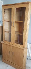 Glass cabinet