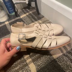 Clarks shoes size 6