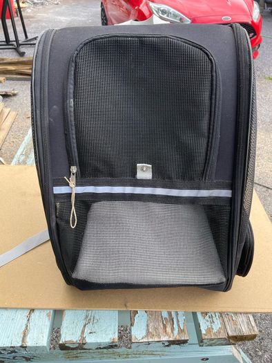 Cat or small dog carrier / backpack