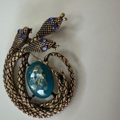 Brooche