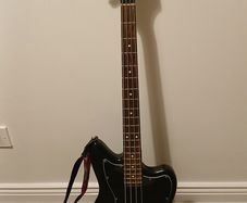 Fender Squire Jaguar Short Scale Bass