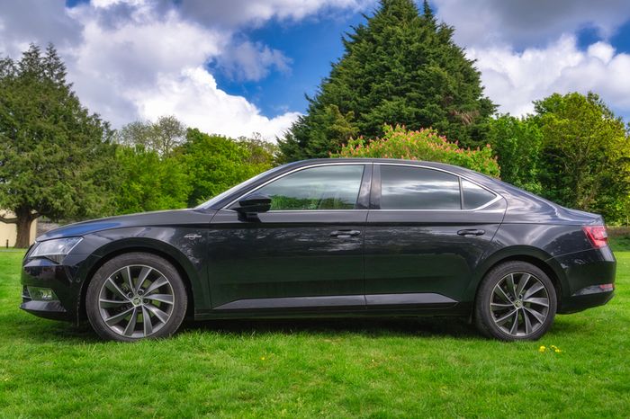 2016 Skoda Superb L&K 4X4 150BHP Pristine Long NCT 2027 Full MSL History