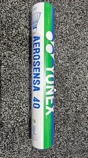 Yonex AS 40