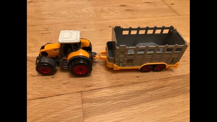 Tractors / farm machines