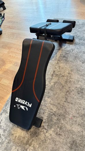 FLYBIRD Adjustable Weight Bench Compact & Foldable Excellent Condition