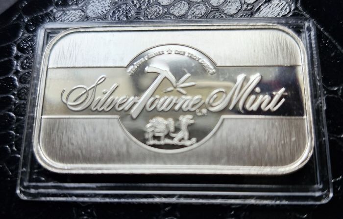 1 oz Silver Bar Silver Towne Mint .999