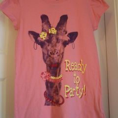 Girls Fab Soft Pink T-shirt Age Age 12+ Years 32-33cm Across. Mint