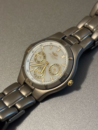 Day Date Mens Solar Watch 1990s
