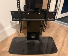 universal tv stand