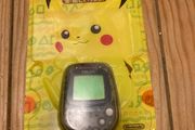 Pocket pikachu color
