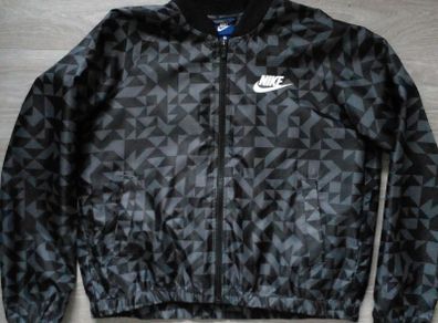 Nike light jacket Junior size M