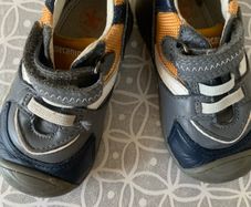 Biomechanics baby shoes