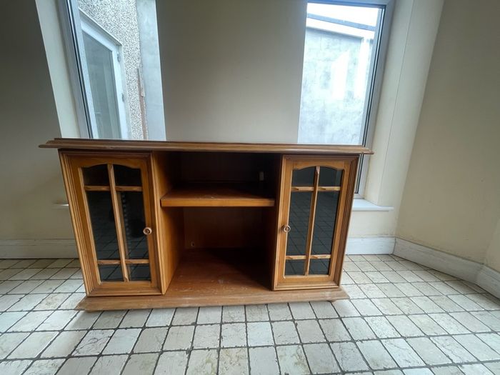 tv cabin