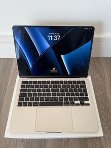 Apple Macbook Air M2 13" Starlight