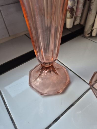 Pair of Art Deco Vintage 1930s Tulip vases