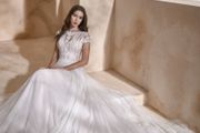 Brand New Wedding dress, Size 8, MODECA