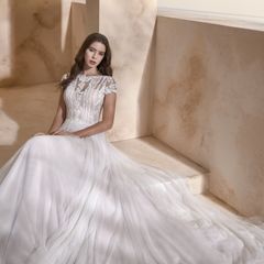 Brand New Wedding dress, Size 8, MODECA