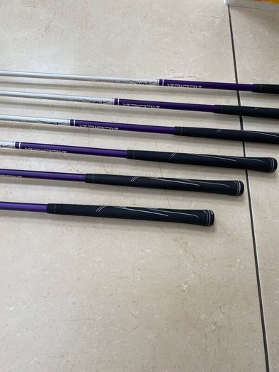 Ladies golf clubs and bag