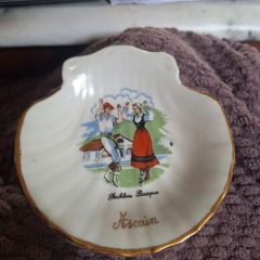 Vintage French Basque Porcelain Shell Trinket Dish - Ascain Folklore - Mint Condition