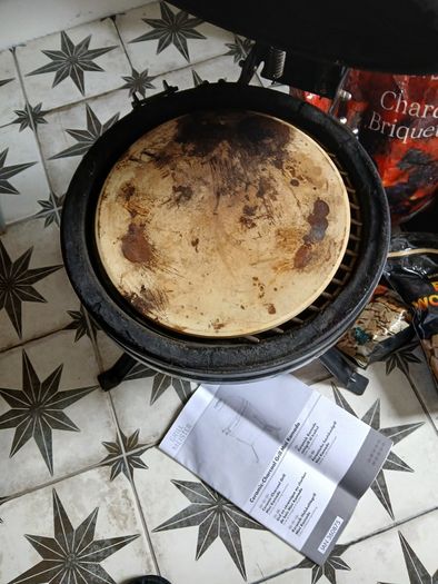 Kamado grill.