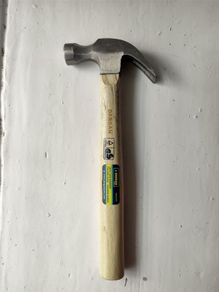 Dargan wooden handle hammer 16Oz