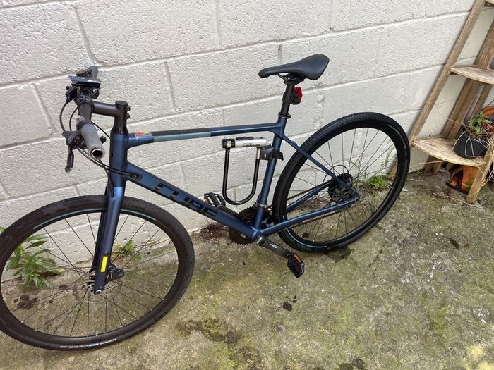 Cube Nulane Hybrid Bike (56cm) Includes Lock, Lights & Helmet