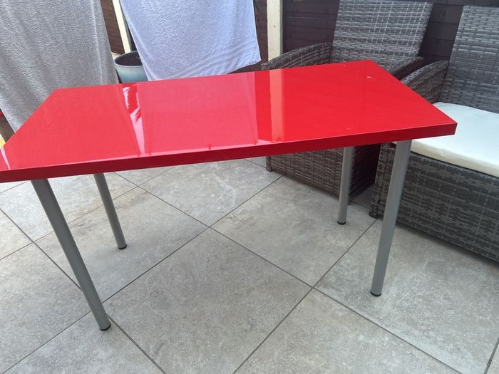 desk
