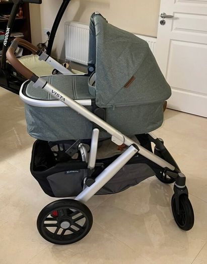 Uppababy vista stroller &carrycot price negotiable