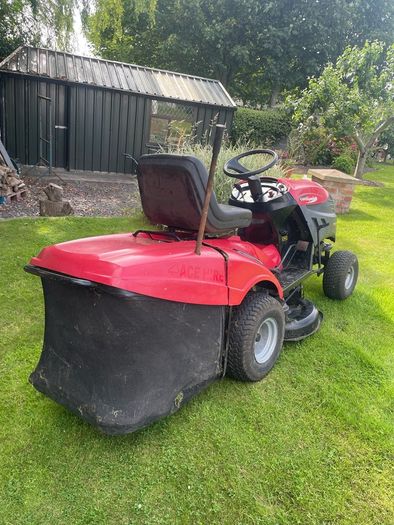 Castlegarden ride on mower