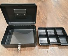 Brand new 10" Steel cash box with a coin tray