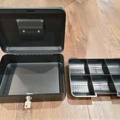 Brand new 10" Steel cash box with a coin tray
