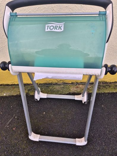 Tork paper dispenser