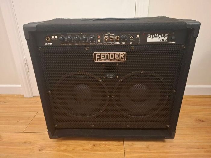 Fender Rumble 100 Bass Amplifier 2x10 Combo