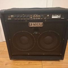 Fender Rumble 100 Bass Amplifier 2x10 Combo