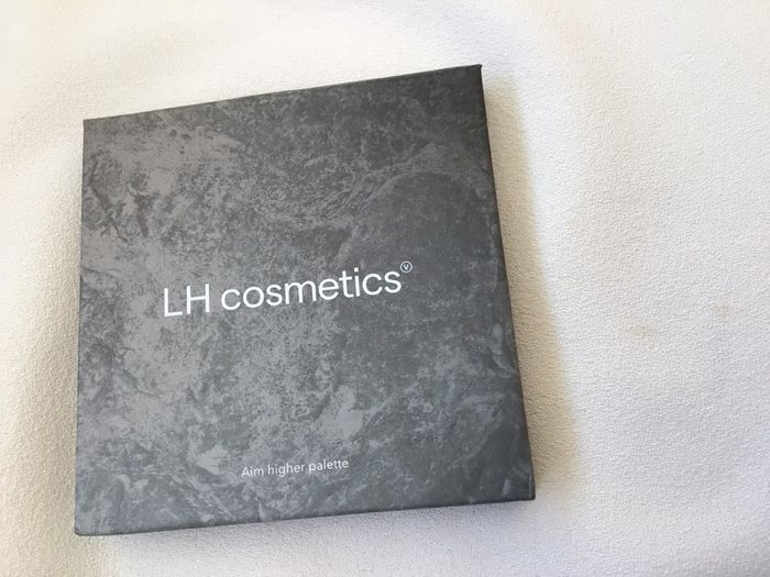 Brand New LH cosmetics Aim higher Palette