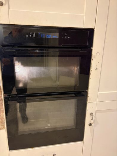 Excellent Near new Electrulux Double oven