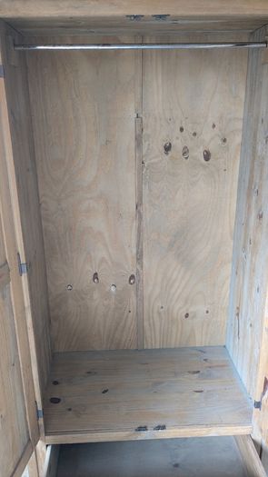 Cupboard free to take