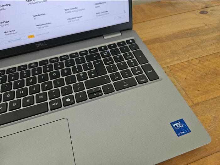 Dell Precision 3591 (Ultra 7 / 16GB / 256GB / RTX 500 Ada)