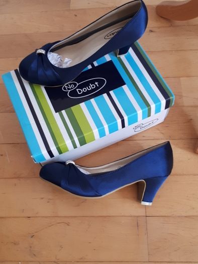 Vintage  style Satin Ladies shoes