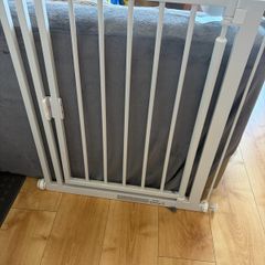 pet/baby gate