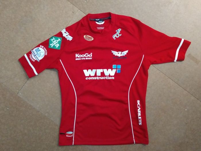 FREE POST LLanelli (M) Rugby Jersey Shirt Kooga Vintage Retro Red Wales Medium