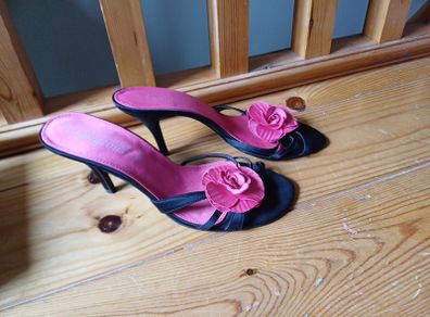 Size 5 Black and Pink Sandals