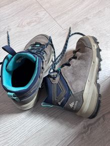 Kids hiking boots EU 34 UK 2