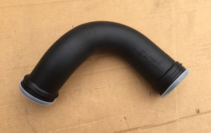 Air Intake Pipe (Alfa Romeo 156)