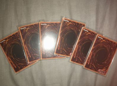 Lot of 60 Yu-Gi-Oh Cards