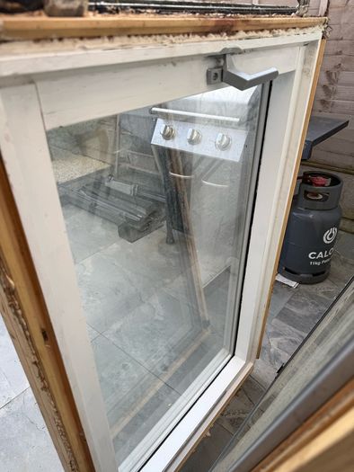Velux style roof lights 120/80cm x2